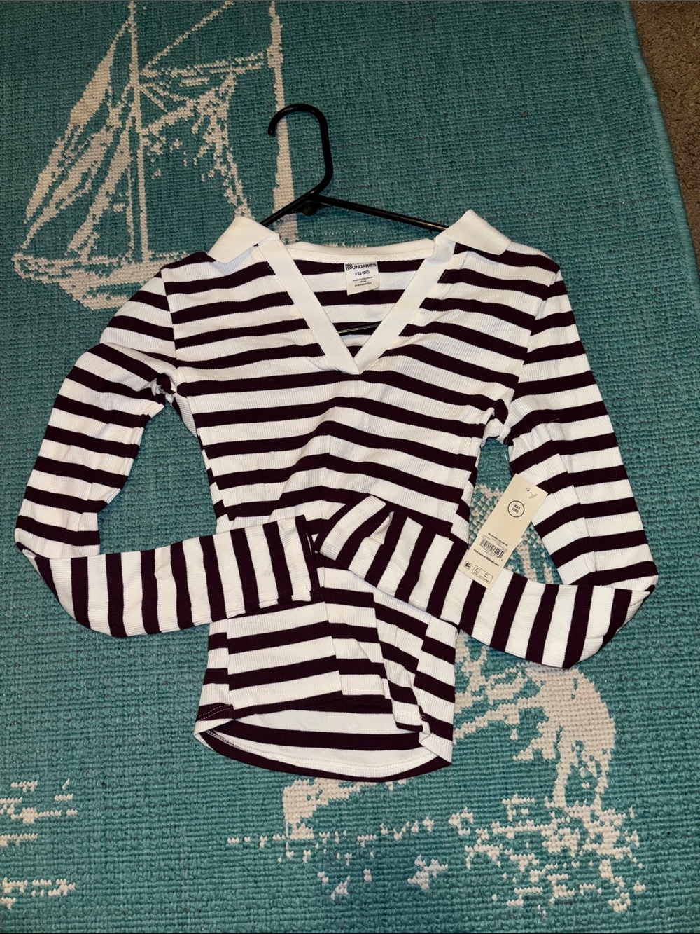 No Boundaries White & Dark Purple Striped V-Neck Long Sleeve Top